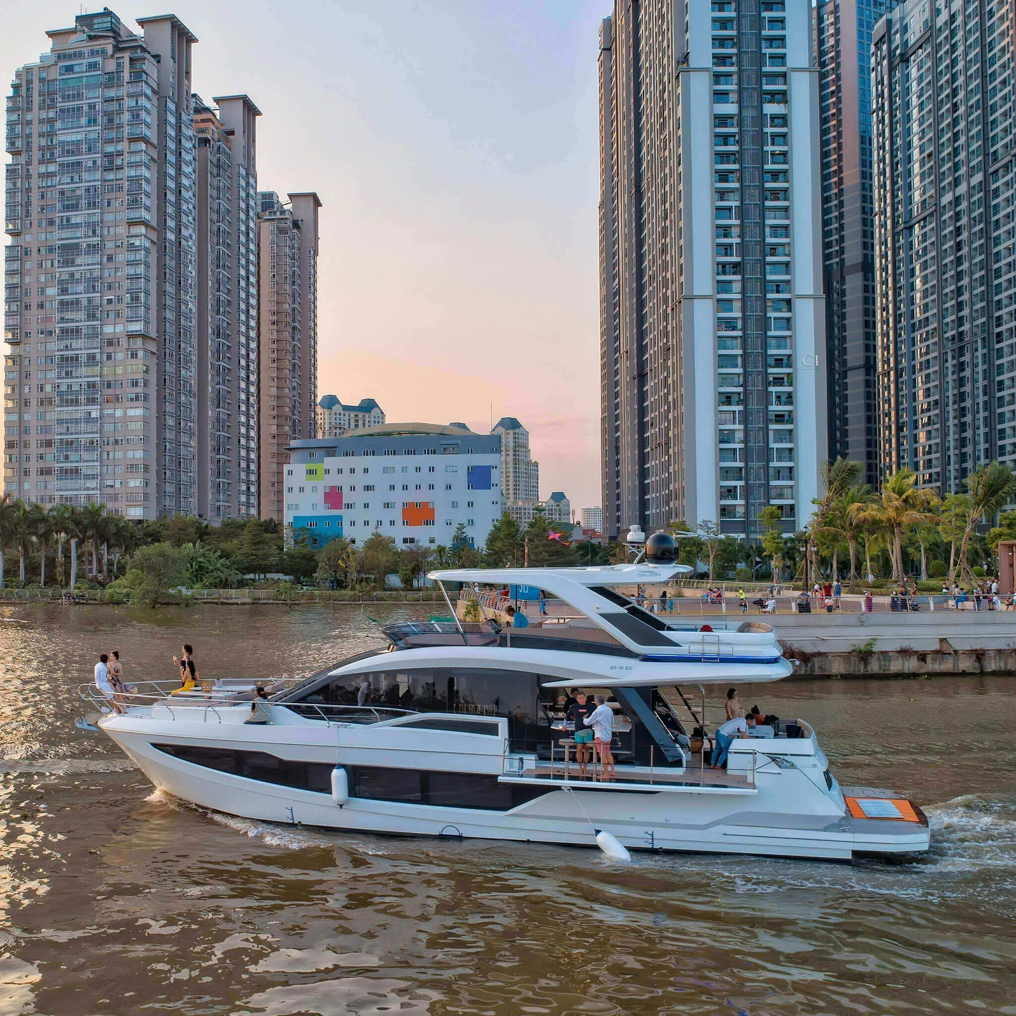 Cho thuê du thuyền trọn gói